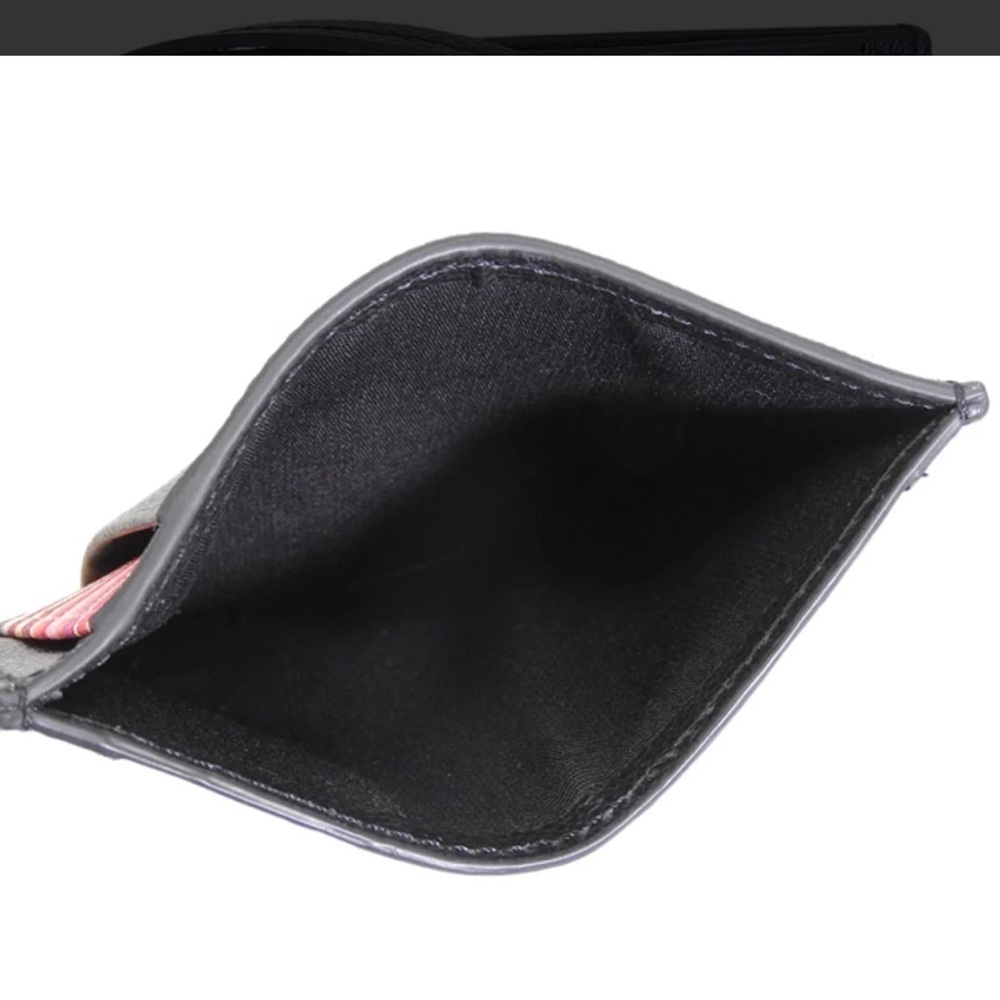 Check out Paul Smith!!Black Textured Leather card holder. NWOT. Men or women’s - Picture 5 of 6